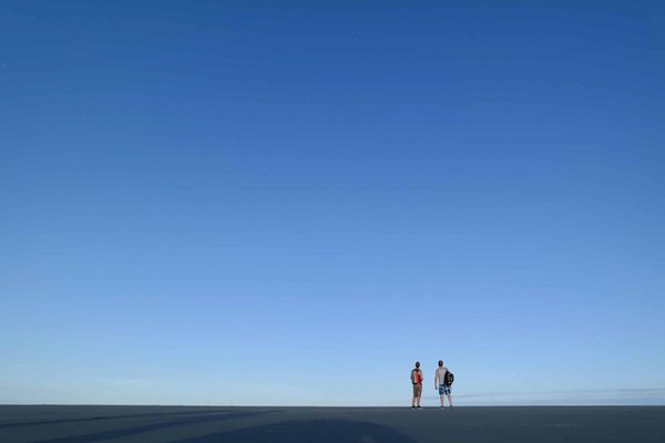 How to Achieve a Sustainable Lifestyle with Minimalist Living Principles?